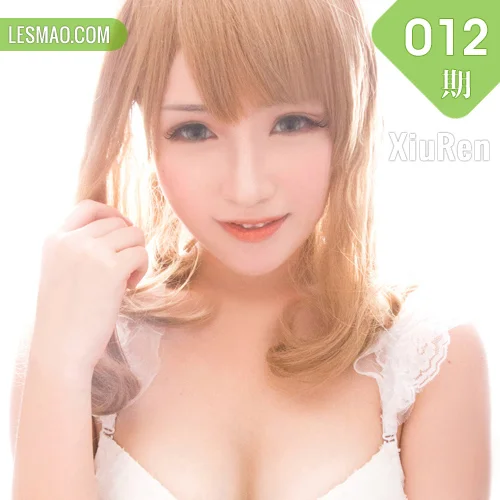 秀人网 千夜未来 No.0012在线看图，清新少女与复古女神的双重魅力写真摄影全记录