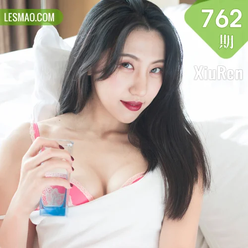 秀人网 大熙 No.0762在线看图，清新少女与复古女神的双重魅力写真摄影全记录