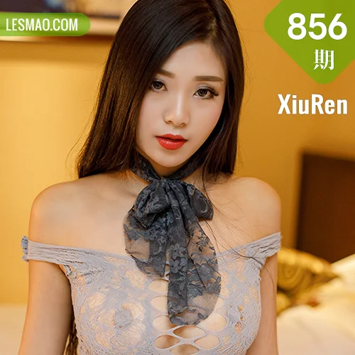 秀人网 宋-KiKi No.0856在线看图，午后阳光下的纯白梦境与复古胶片质感人像摄影故事