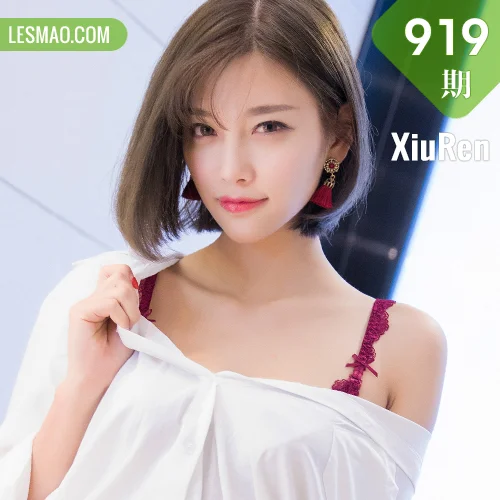 秀人网 杨晨晨sugar No.0919在线看图，纯白花语与复古光影交织的摄影诗篇