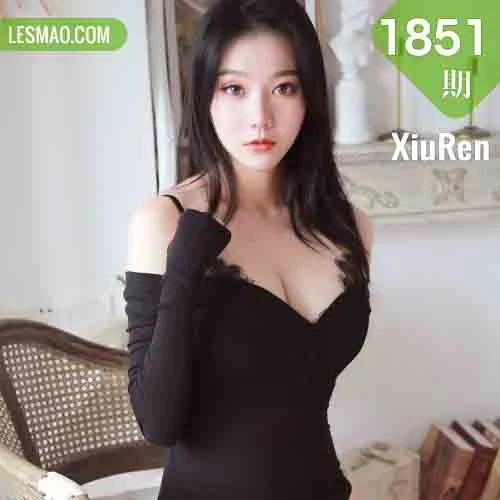 秀人网 Kikibaby_ No.1851在线看图，纯白梦境与暗夜魅影双重奏写真全记录