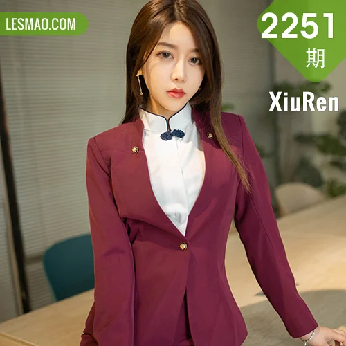 秀人网 夏诗雯Sally No.2251在线看图，清新氧气少女樱花树下纯白连衣裙写真全记录