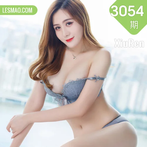 秀人网 蜜桃cc No.3054在线看图，清新少女樱花树下演绎春日私语写真全记录