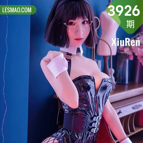 秀人网 小果冻儿 No.3926在线看图，清新少女与梦幻光影交织的日系写真全记录