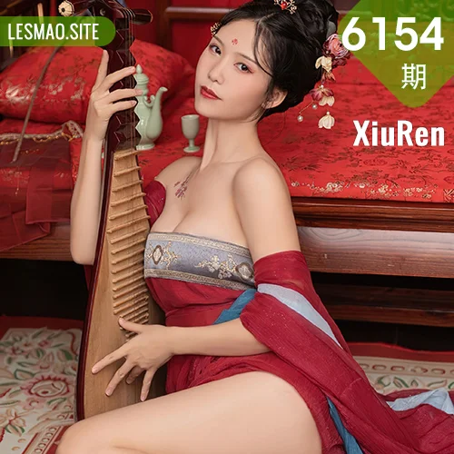 秀人网 利世 No.6154在线看图，春日樱花树下的纯白精灵与复古咖啡馆的慵懒时光写真集