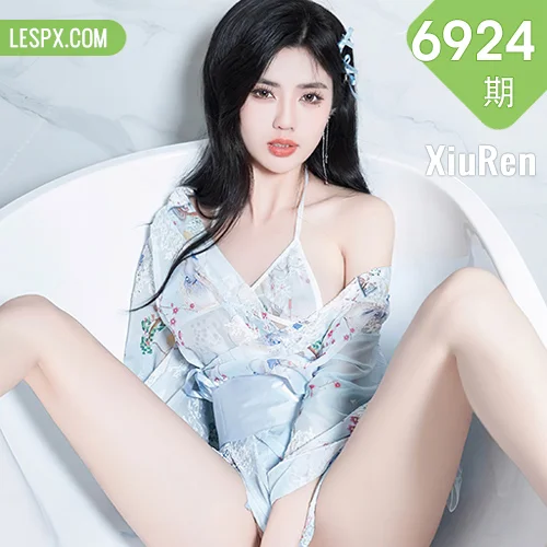 秀人网 浅浅Danny No.6924在线看图，清新少女与复古胶片交织的夏日恋曲写真全记录