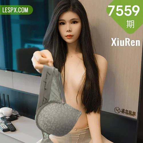 秀人网 雪糕CiCi No.7559在线看图，清新少女与复古胶片交织的视觉盛宴写真摄影故事