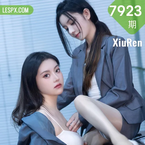 秀人网 豆瓣酱 No.7923在线看图，清新少女室内私房写真展现纯欲交织双重魅力