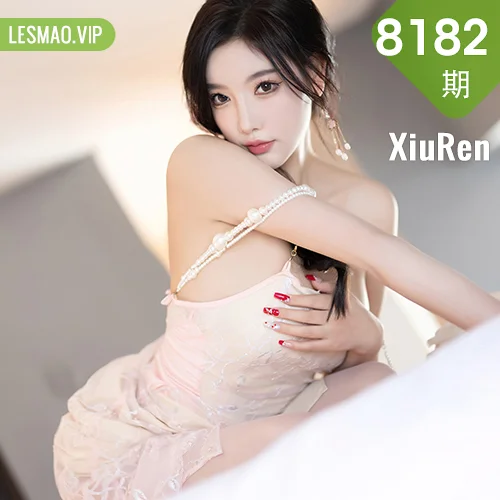 秀人网 杨晨晨Yome No.8182在线看图，春日花语系列写真演绎纯白花嫁与朦胧光影的视觉盛宴