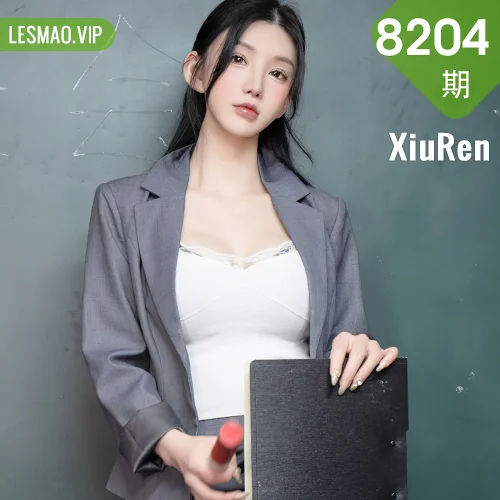 秀人网 周于希Sally No.8204在线看图，春日花园写真集展现清甜少女与暗夜精灵双重魅力