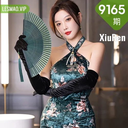 秀人网 杨晨晨Yome No.9165在线看图，纯白梦境与暗夜魅影双重奏写真全记录