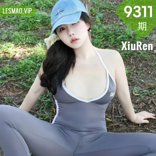 秀人网 小薯条nienie No.9311在线看图，清新少女与复古胶片交织的摄影美学全记录