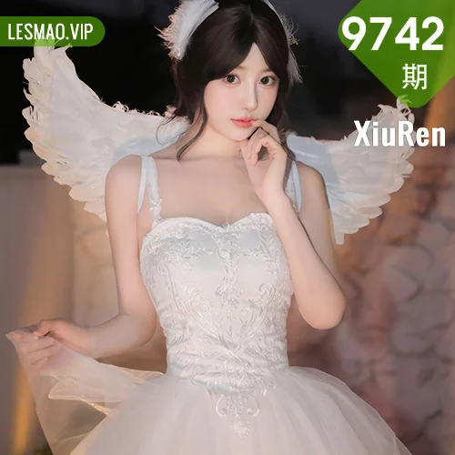 秀人网 桃妖夭 No.9742在线看图，春日花间精灵桃妖夭梦幻写真全记录