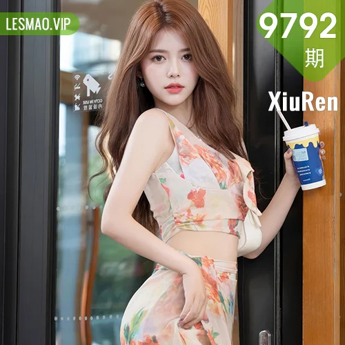 秀人网 拍黄瓜girl No.9792在线看图，清新系少女夏日写真集全解析从服装搭配到光影构图