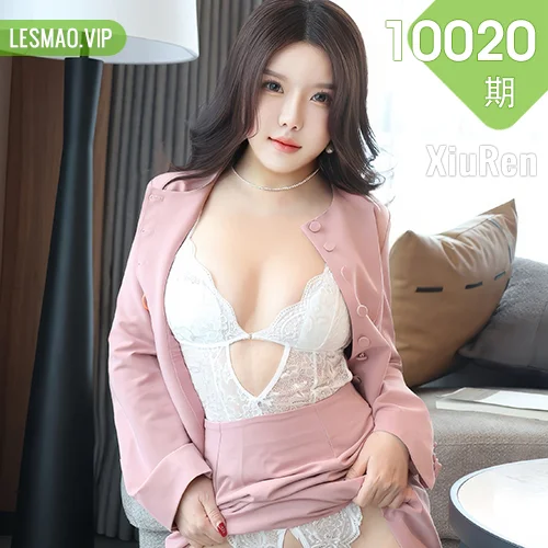 秀人网 小薯条nienie No.10020在线看图，春日森系光影与复古油画双主题写真全记录