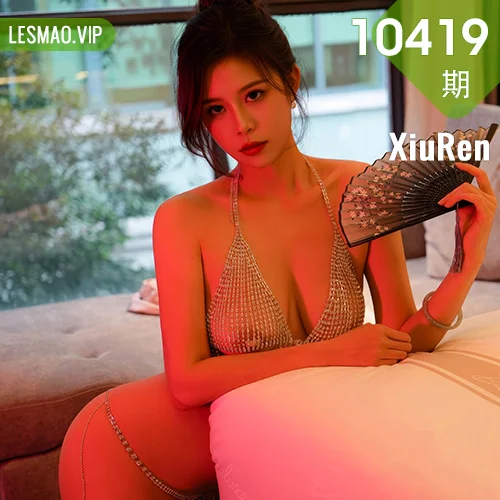 秀人网 玫瑰我爱你 No.10419在线看图，金允希Yuki演绎春日花园写真大片拍摄全记录