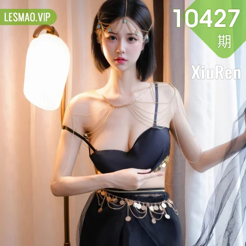 秀人网 奶芙酱-EVA No.10427在线看图，初夏光影下的纯白梦境与花房邂逅写真全记录