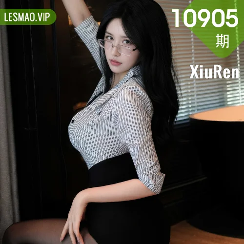 秀人网 shelly诗莉吖 No.10905在线看图，清新少女与梦幻光影交织的日系写真全记录