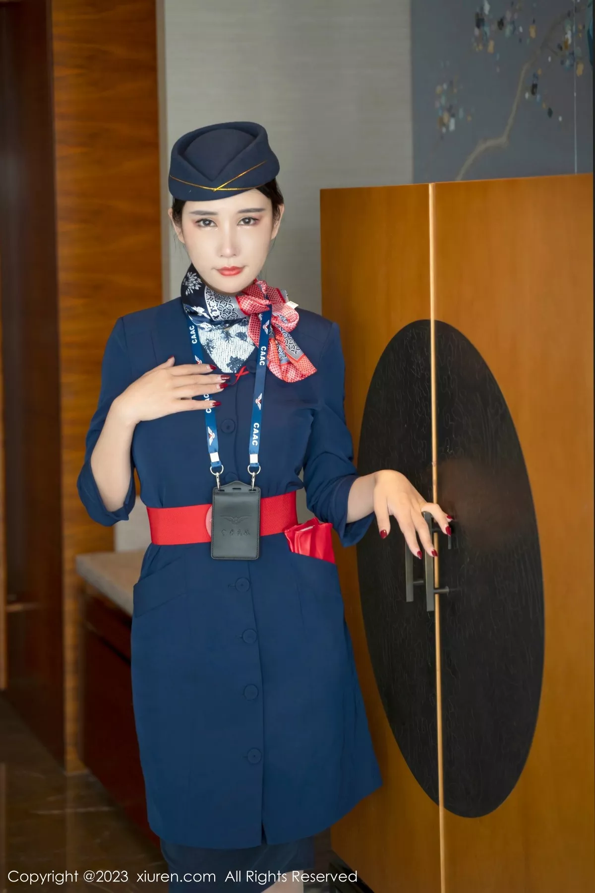 秀人网 夏沫沫tifa No.6445在线看图，春日樱花树下的纯白梦境与复古咖啡馆邂逅双重奏